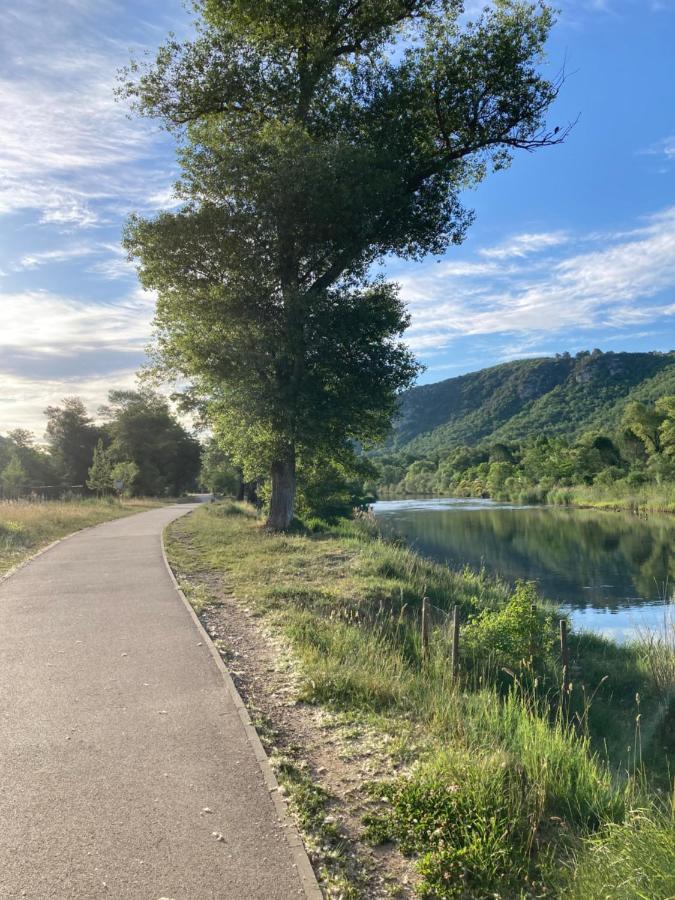 T2 Classé 2* calme au coeur du village provençale Gréoux-les-Bains Esterno foto